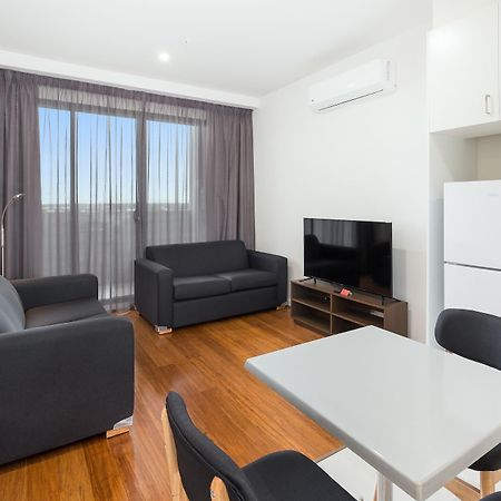 City Edge Dandenong Apartment Hotel Extérieur photo