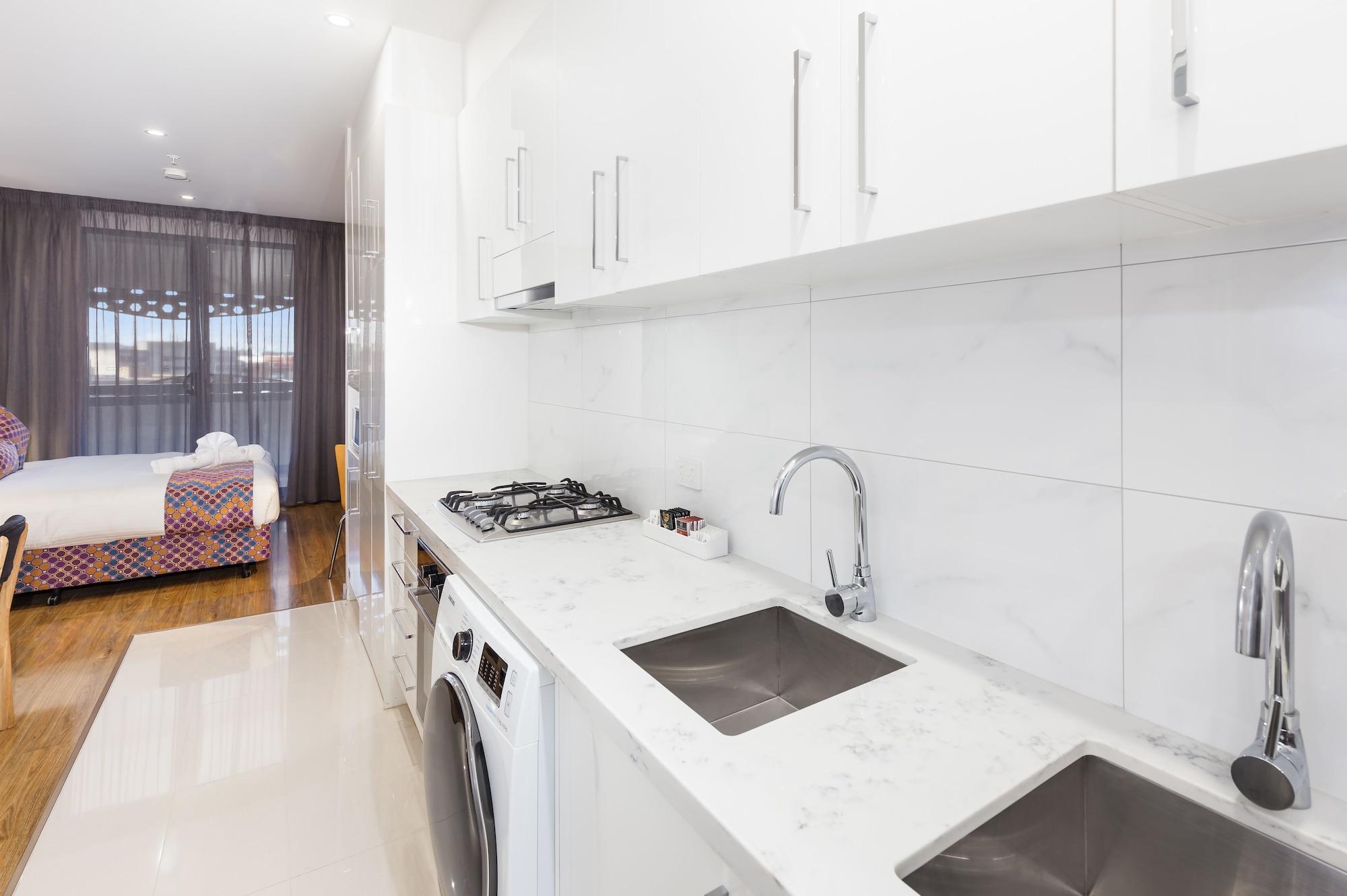 City Edge Dandenong Apartment Hotel Extérieur photo