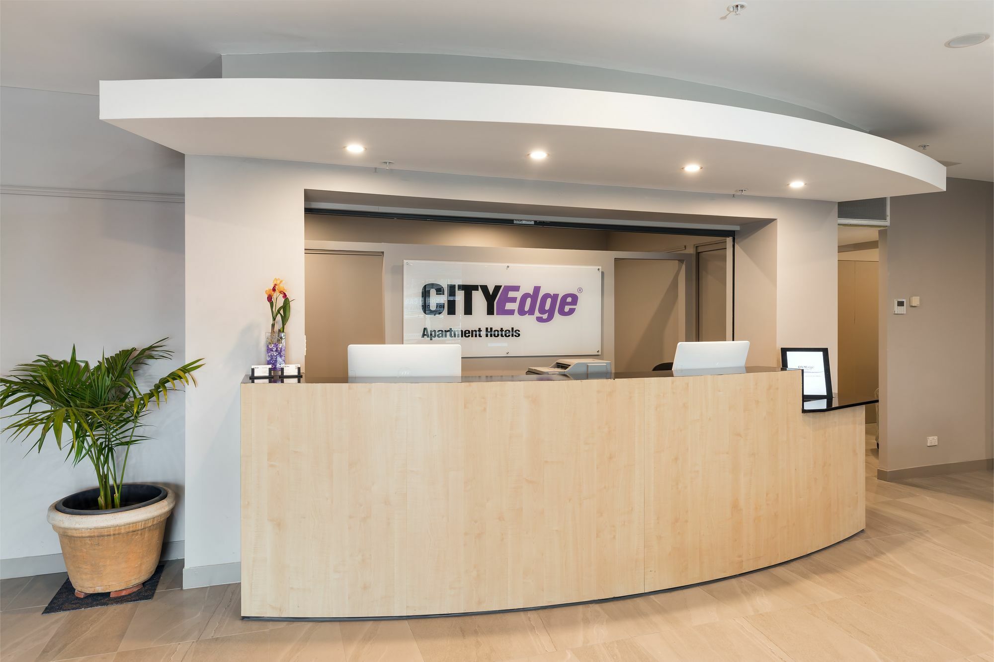 City Edge Dandenong Apartment Hotel Extérieur photo