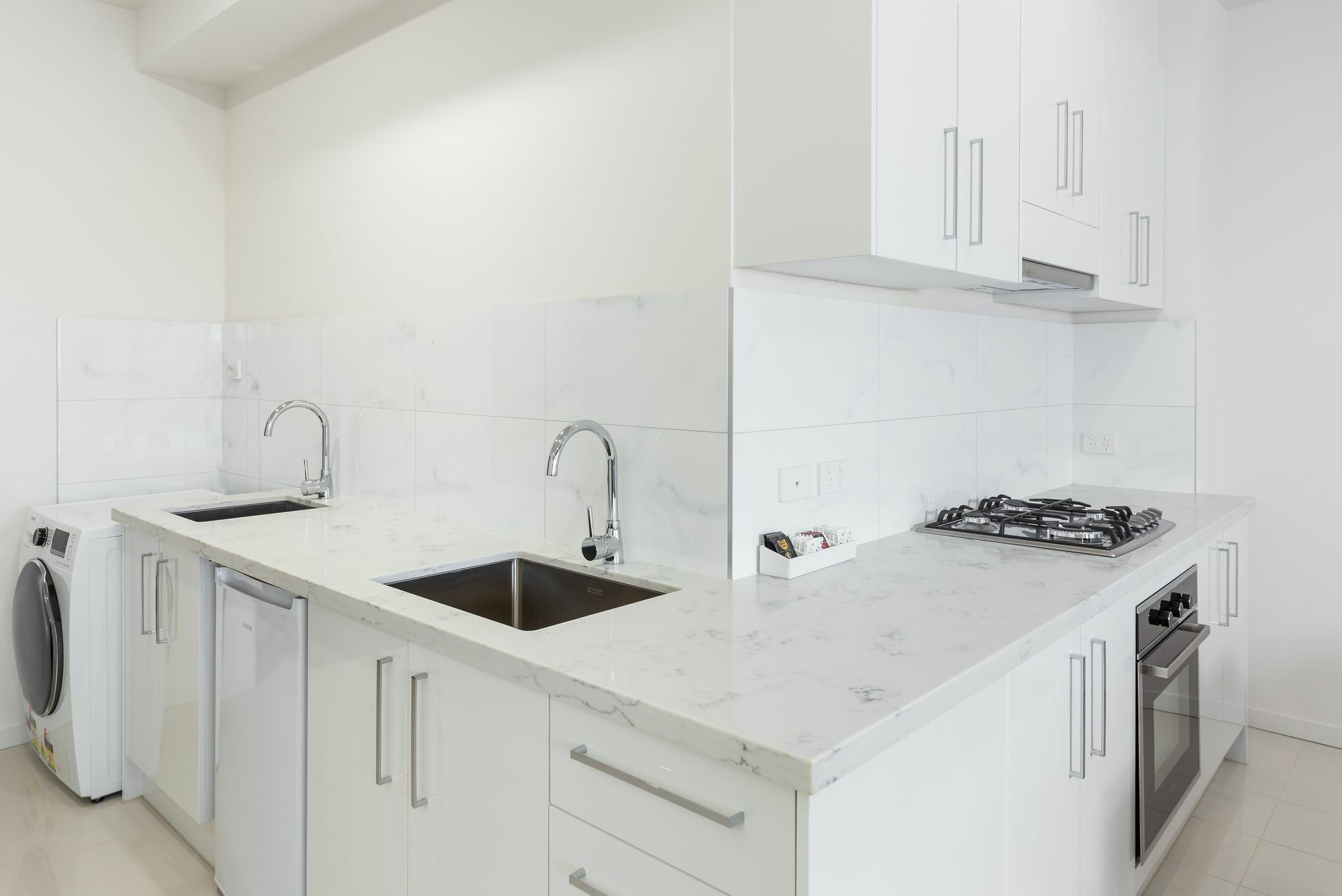 City Edge Dandenong Apartment Hotel Extérieur photo