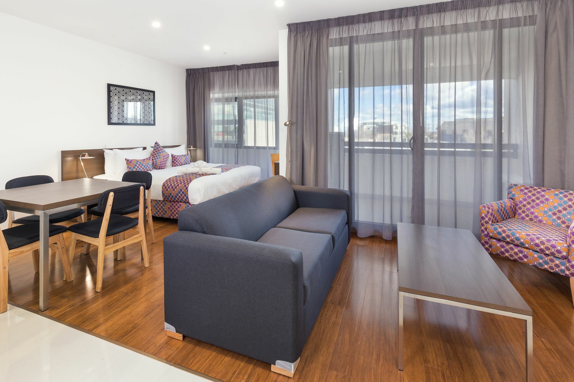 City Edge Dandenong Apartment Hotel Extérieur photo
